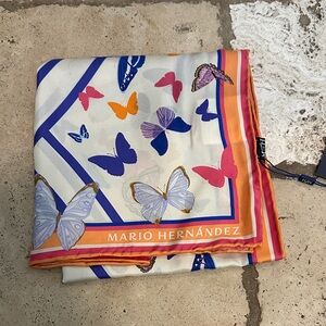 Mario Hernández Butterfly Print Scarf - Multicolor